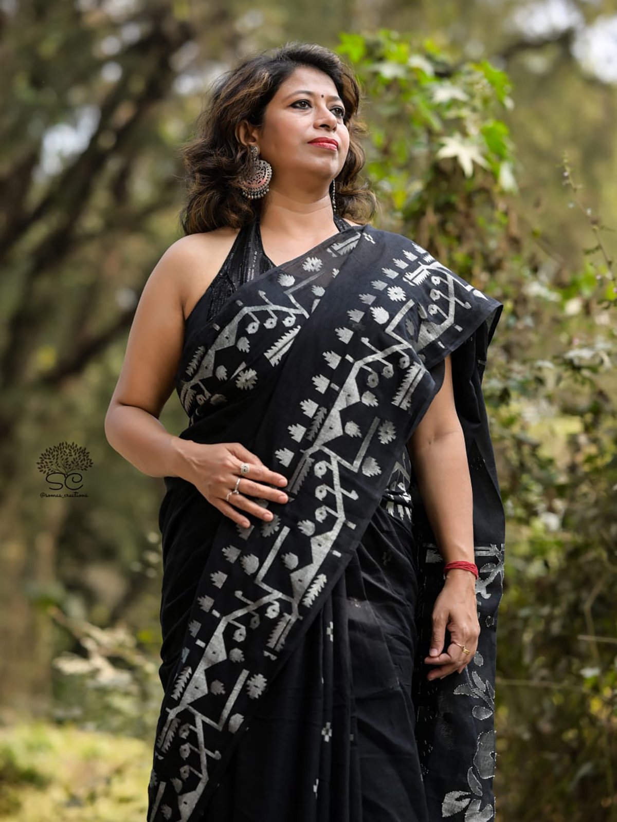 Luna Noir <span>(Exclusive Cotton Jamdani)</span>