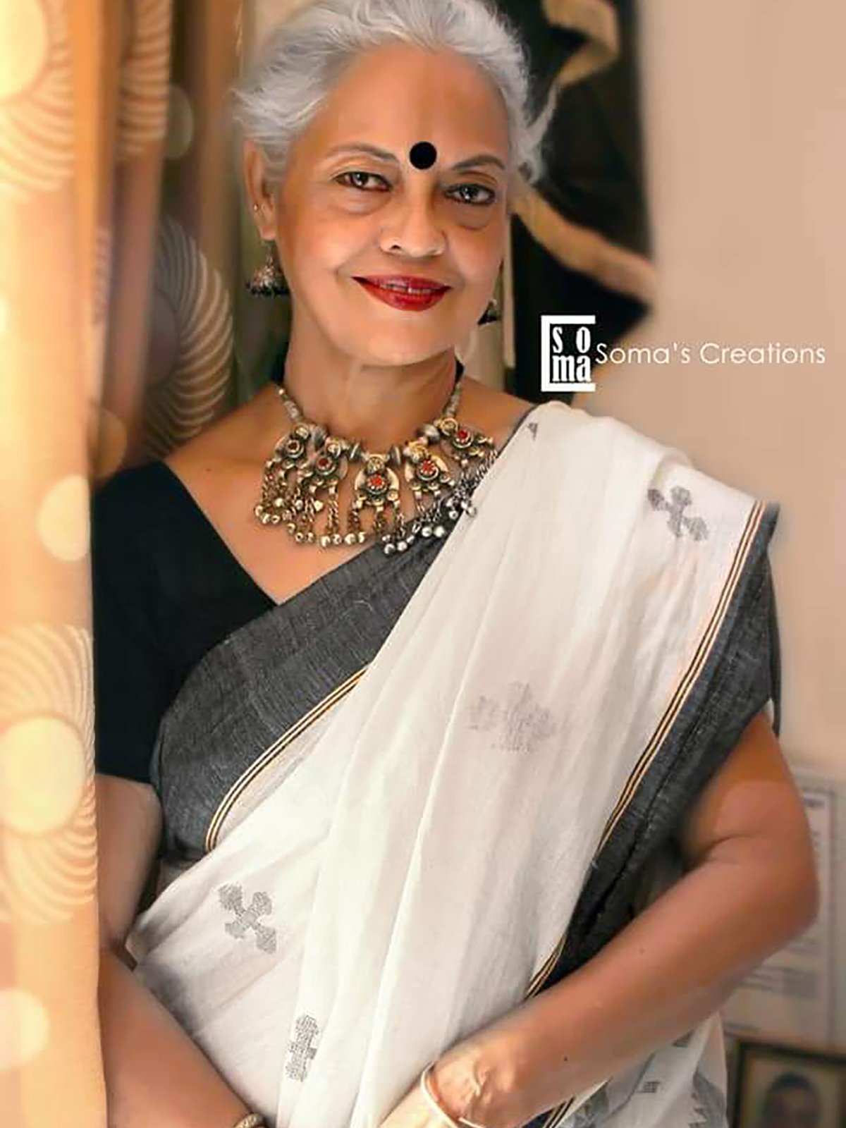 Shwet Kamal <span>(Khadi Cotton Jamdani)<span>