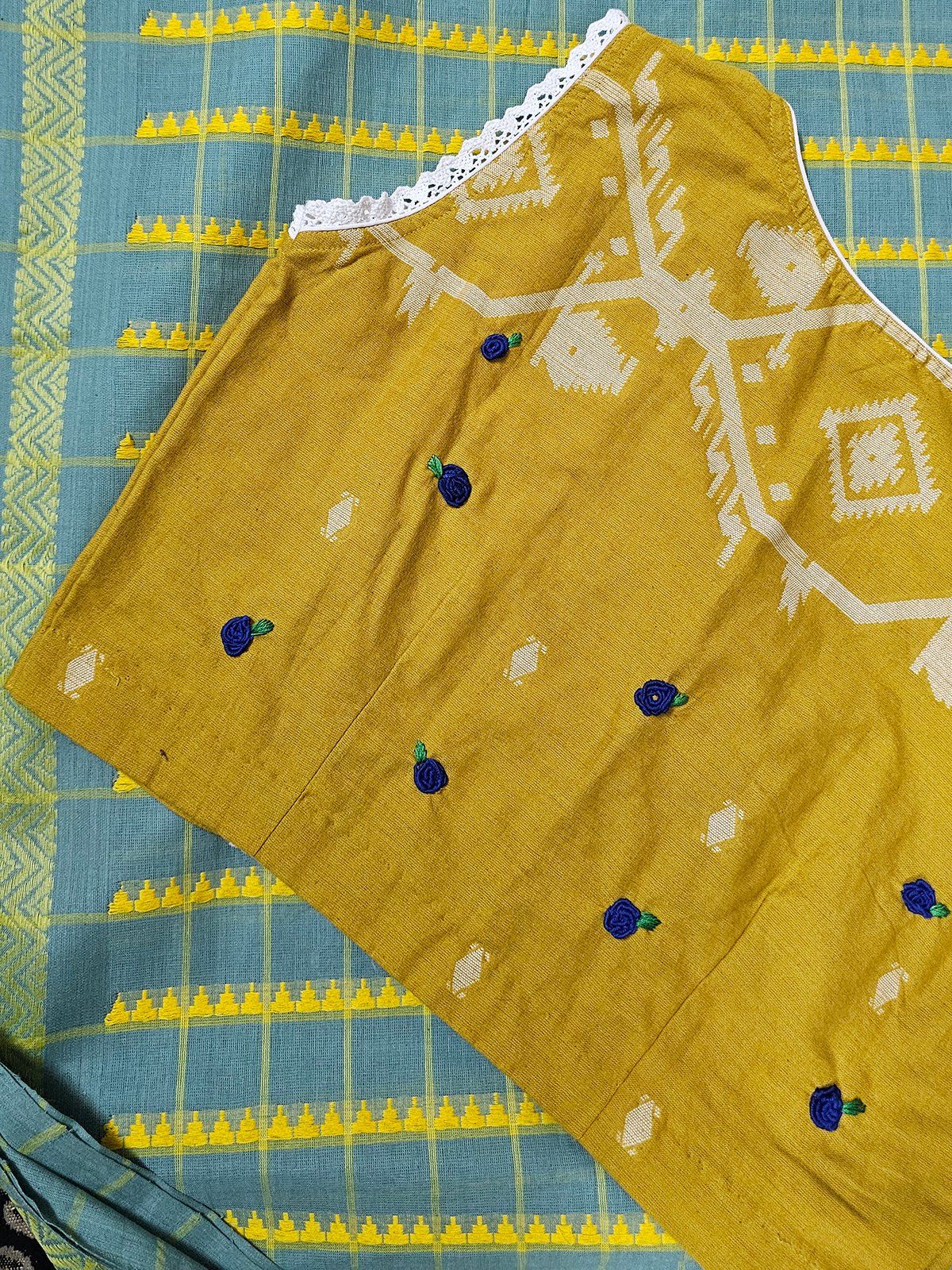 Bloom In Jamdani <span>(Cotton Jamdani Embroidered Blouse)</span>