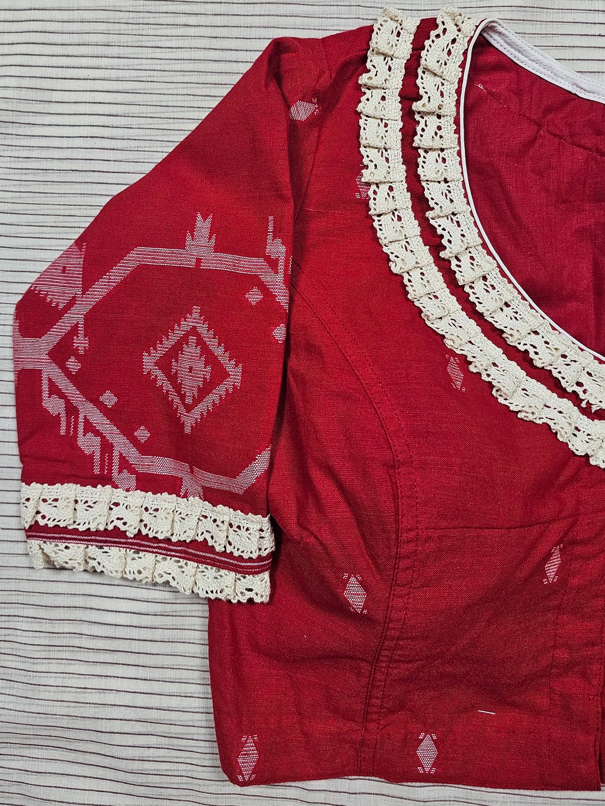 Red N White Blouse <span>(Cotton Jamdani Blouse)</span>